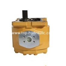 China Komatsu Gear Pump 704-24-26430 for excavator PC450 supplier