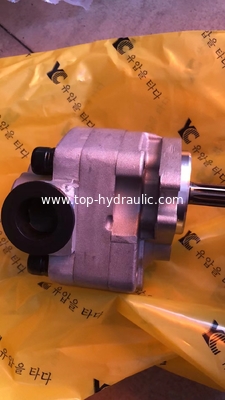 Kobelco SK200LC-1/2/3  Pilot pump/Gear pump for excavator  Hydraulic piston pump parts/replacement parts supplier